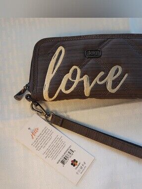 NWT LUG WHIRLY LOVE RFID WRISTLET WALLET BRUSHED Walnut
